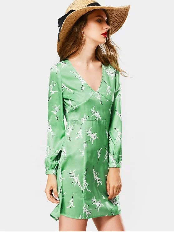 BerryBetty - Beautiful Neck Long Sleeve Plunging Printed Dress