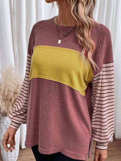 BerryBetty - Round Neck Striped Long Sleeve Slit T-Shirt
