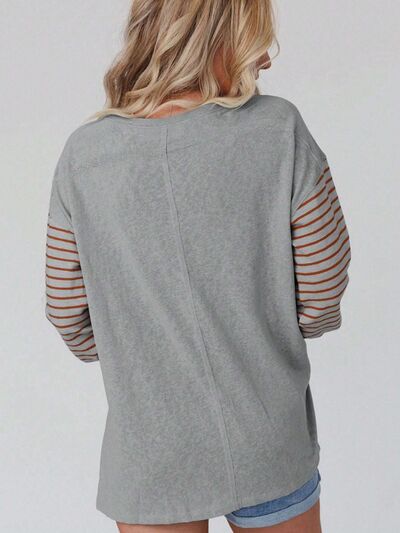 BerryBetty - Round Neck Striped Long Sleeve Slit T-Shirt