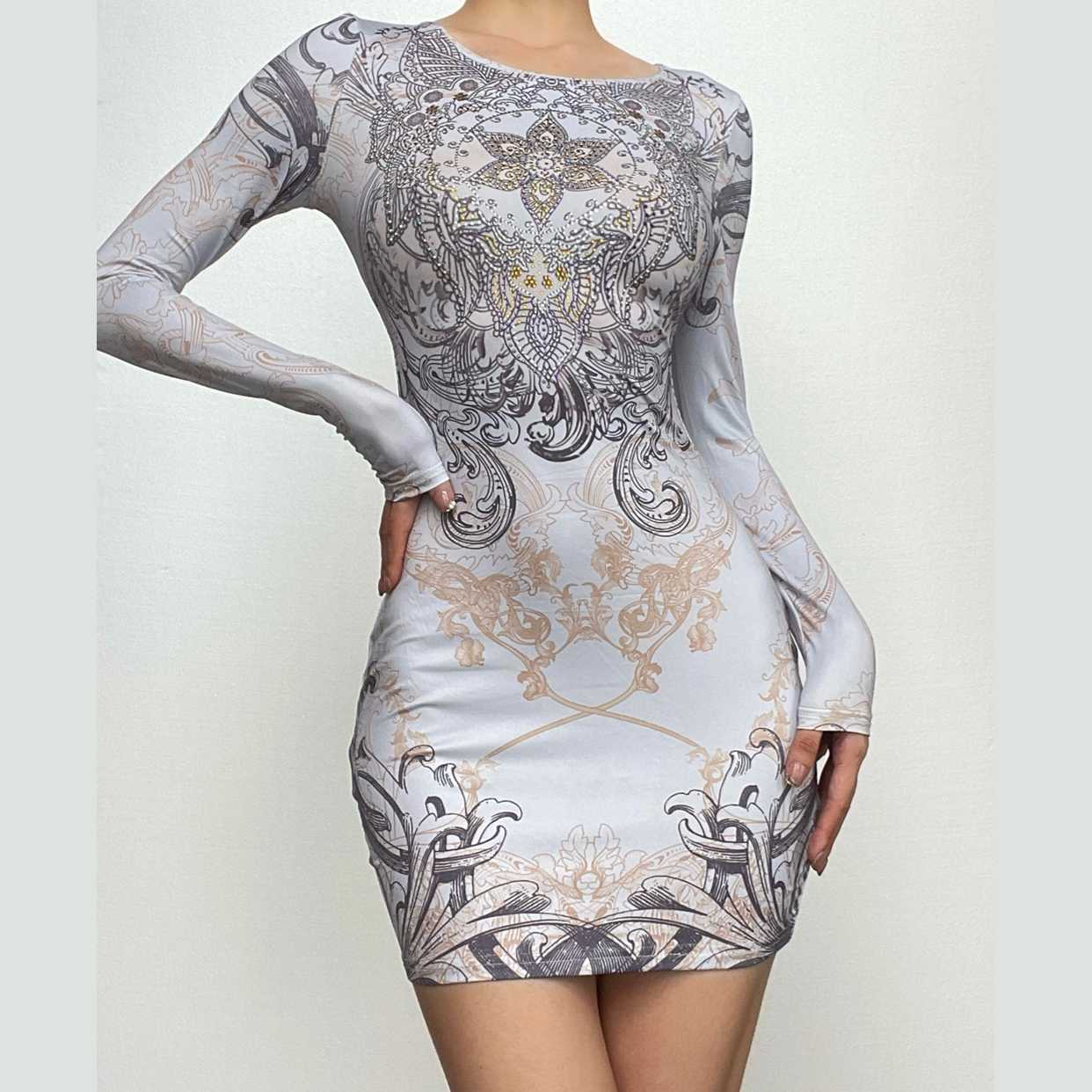 BerryBetty - Beaded long sleeve u neck abstract contrast mini dress