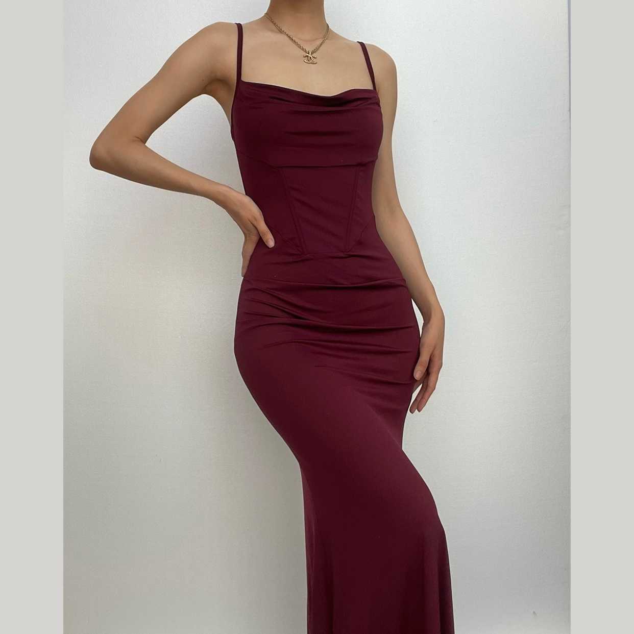 BerryBetty - Solid cowl neck backless cami dress